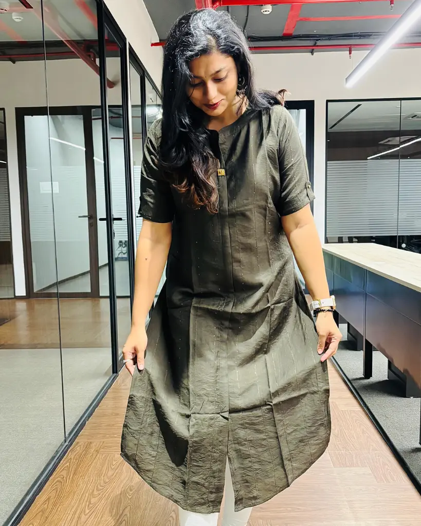 Olive_green_kurti_02.webp
