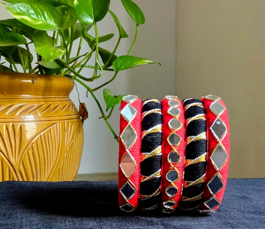 Set of 5 bangles  03