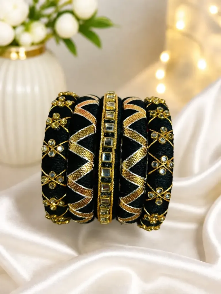 Set of 5 bangles 05